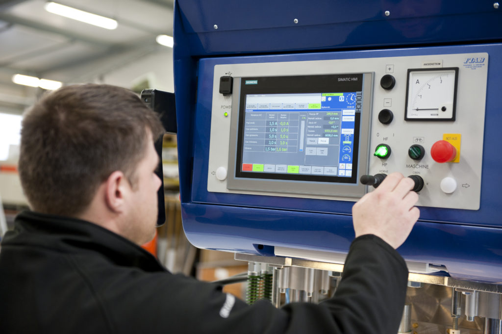 <br />
<b>Notice</b>:  Undefined variable: tytul in <b>/home/djrfbps/old-fiab/wp-content/themes/fiab_de/page-temp/serwis-podstrona.php</b> on line <b>64</b><br />
