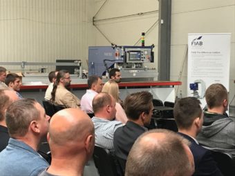 Ciekawy show z FIAB 900 w roli głównej